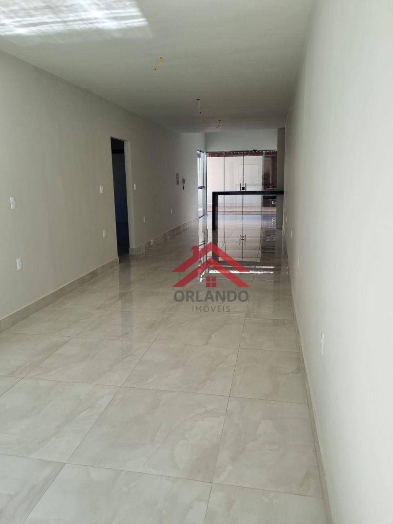 Casa à venda com 3 quartos, 180m² - Foto 7