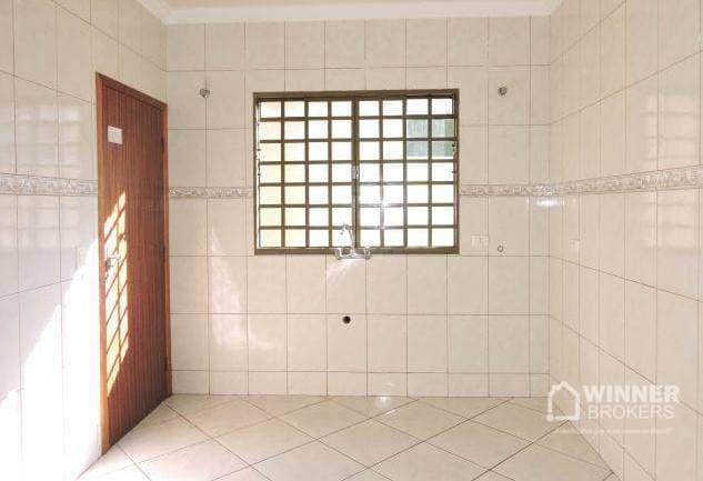 Casa à venda com 3 quartos, 100m² - Foto 2