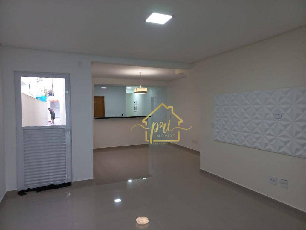 Casa à venda com 3 quartos, 270m² - Foto 2