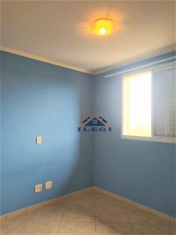 Apartamento para alugar com 3 quartos, 94m² - Foto 12