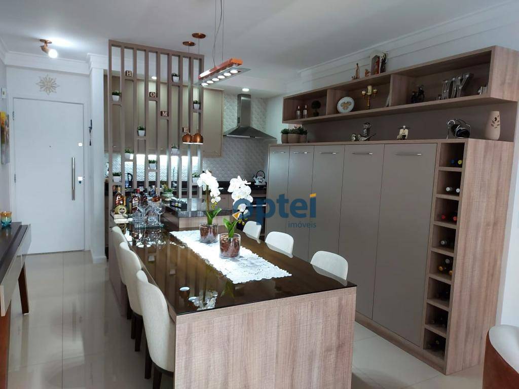 Apartamento à venda com 2 quartos, 84m² - Foto 2