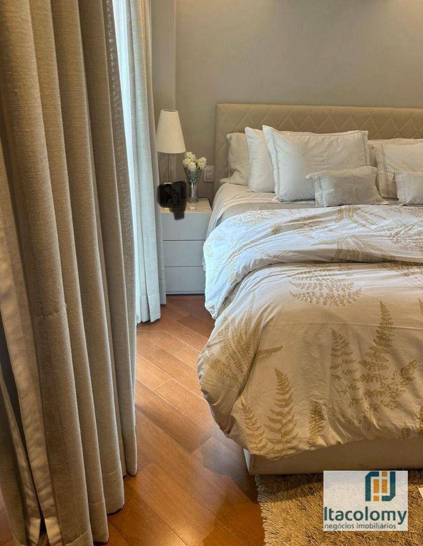 Apartamento à venda com 3 quartos, 136m² - Foto 3