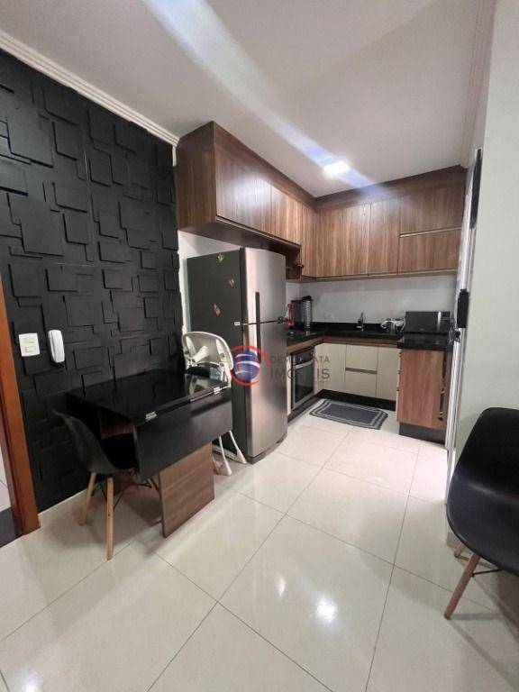 Apartamento à venda com 2 quartos, 56m² - Foto 1