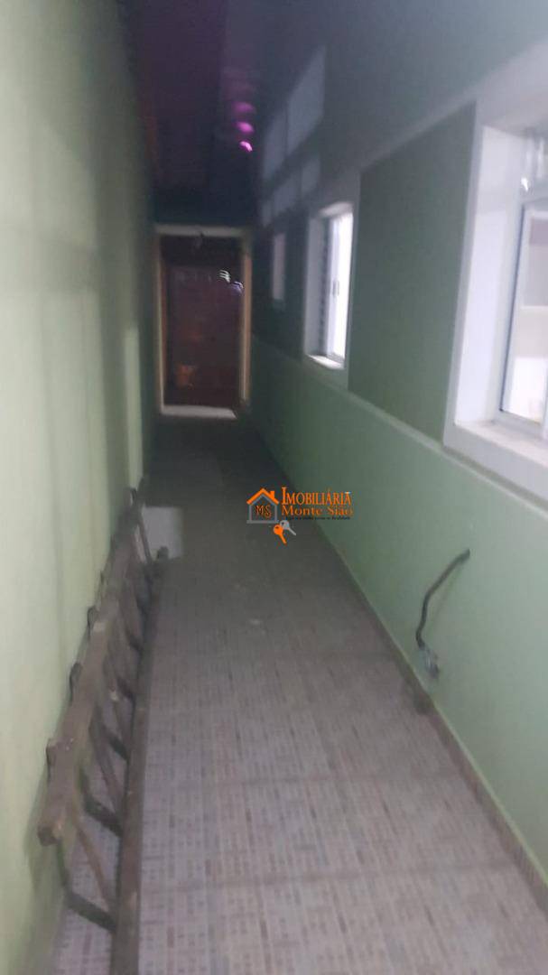 Sobrado à venda com 3 quartos, 200m² - Foto 5