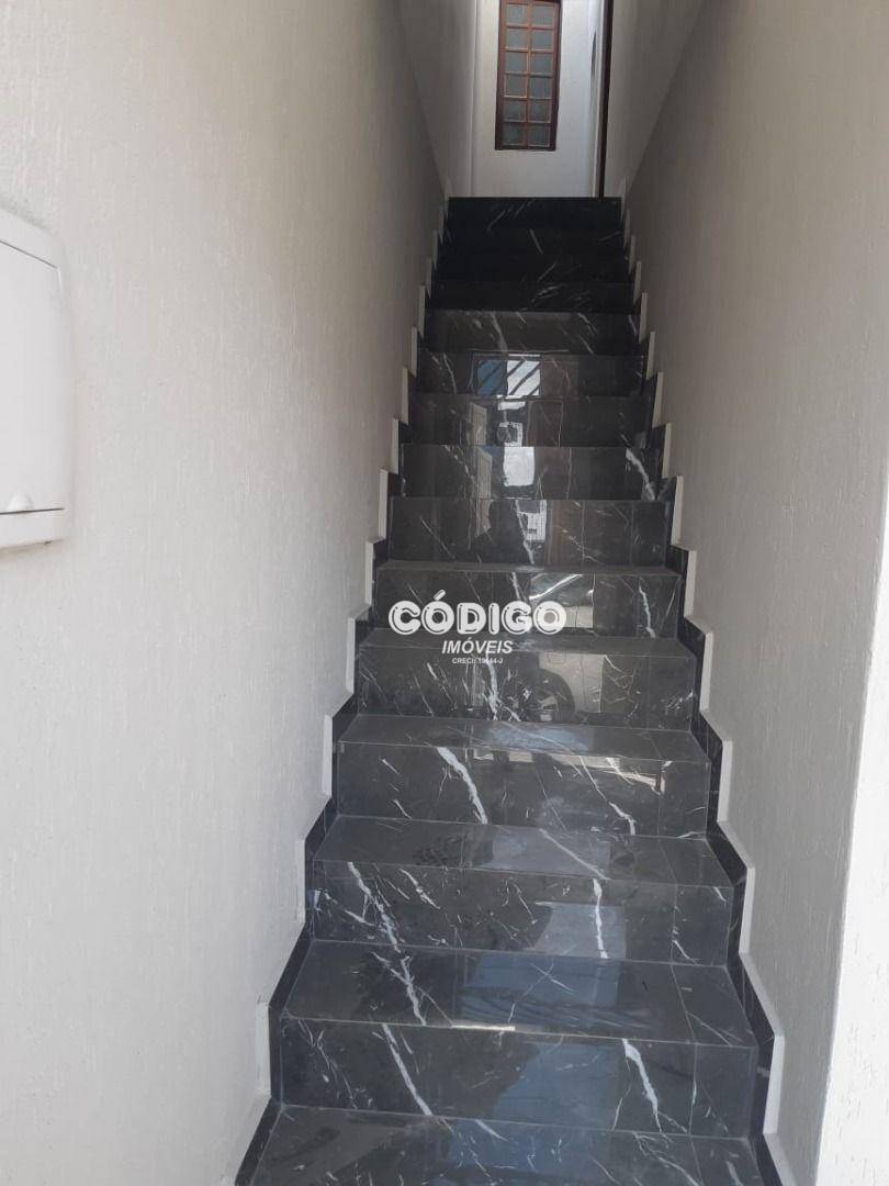 Sobrado à venda com 2 quartos, 180m² - Foto 31