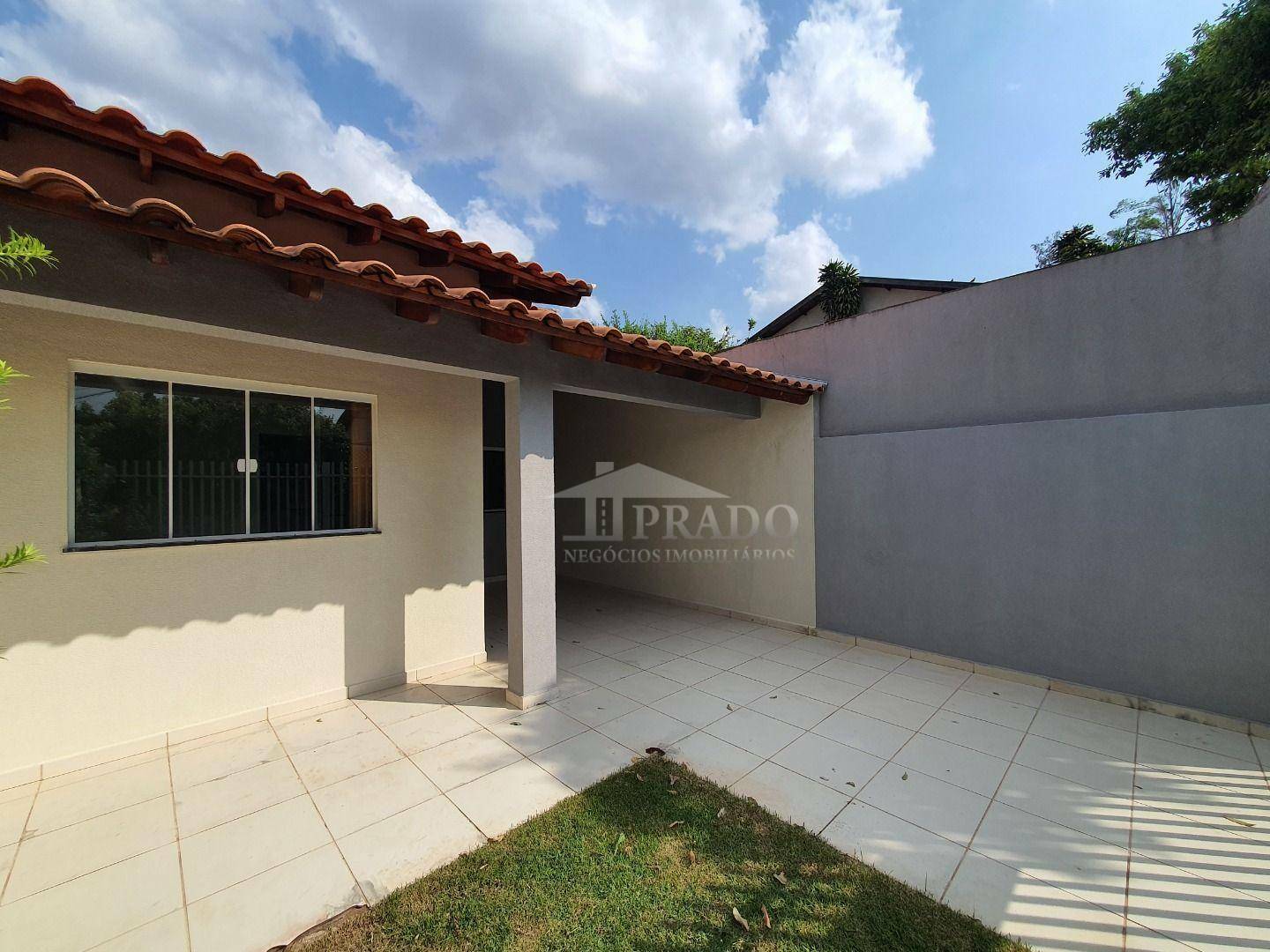 Casa à venda com 2 quartos, 81m² - Foto 3