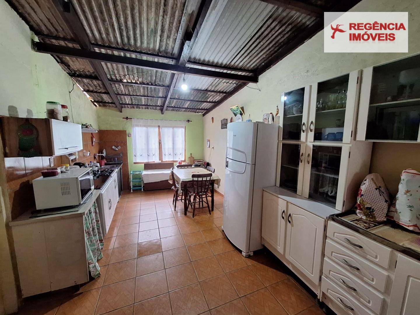 Casa à venda com 4 quartos, 70m² - Foto 15