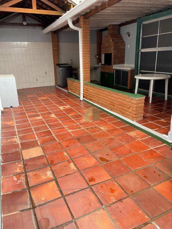 Casa à venda com 4 quartos, 150m² - Foto 25