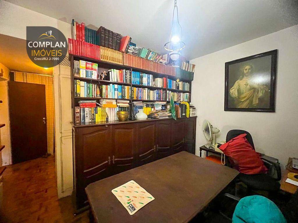 Apartamento à venda com 3 quartos, 135m² - Foto 19