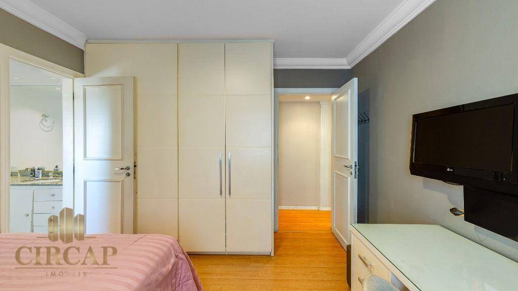 Apartamento à venda com 3 quartos, 160m² - Foto 15