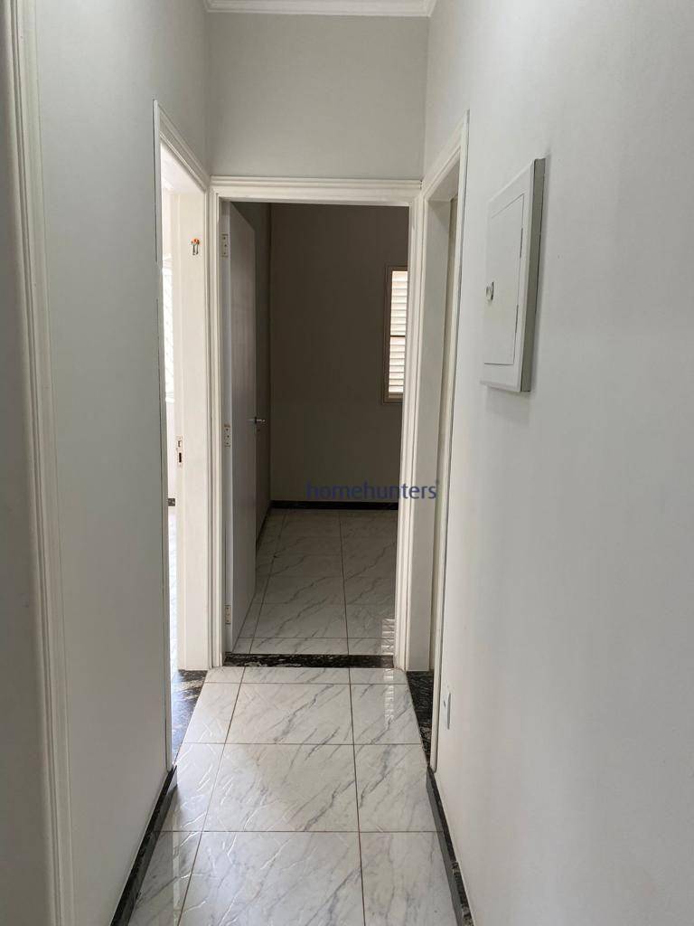 Casa à venda com 3 quartos, 260m² - Foto 8