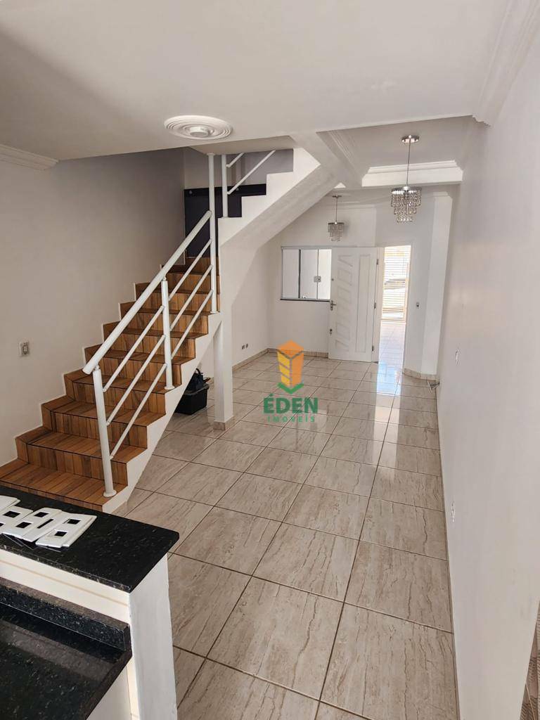 Casa à venda com 2 quartos, 80m² - Foto 5