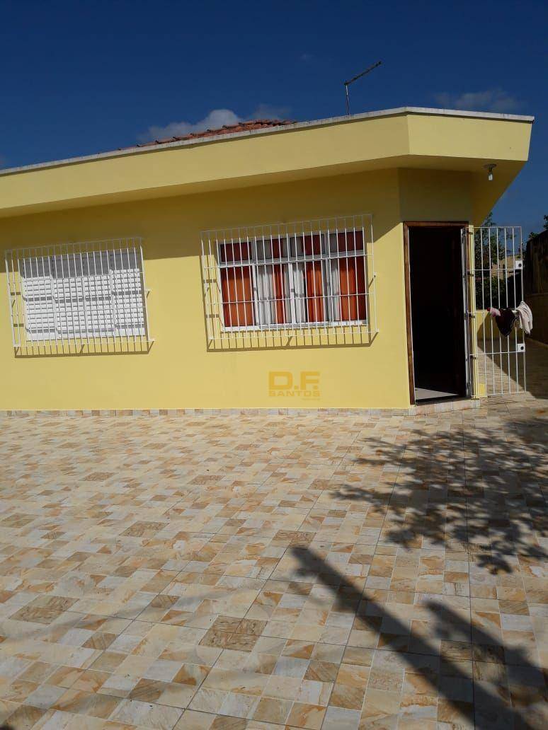 Casa à venda com 2 quartos, 1m² - Foto 1