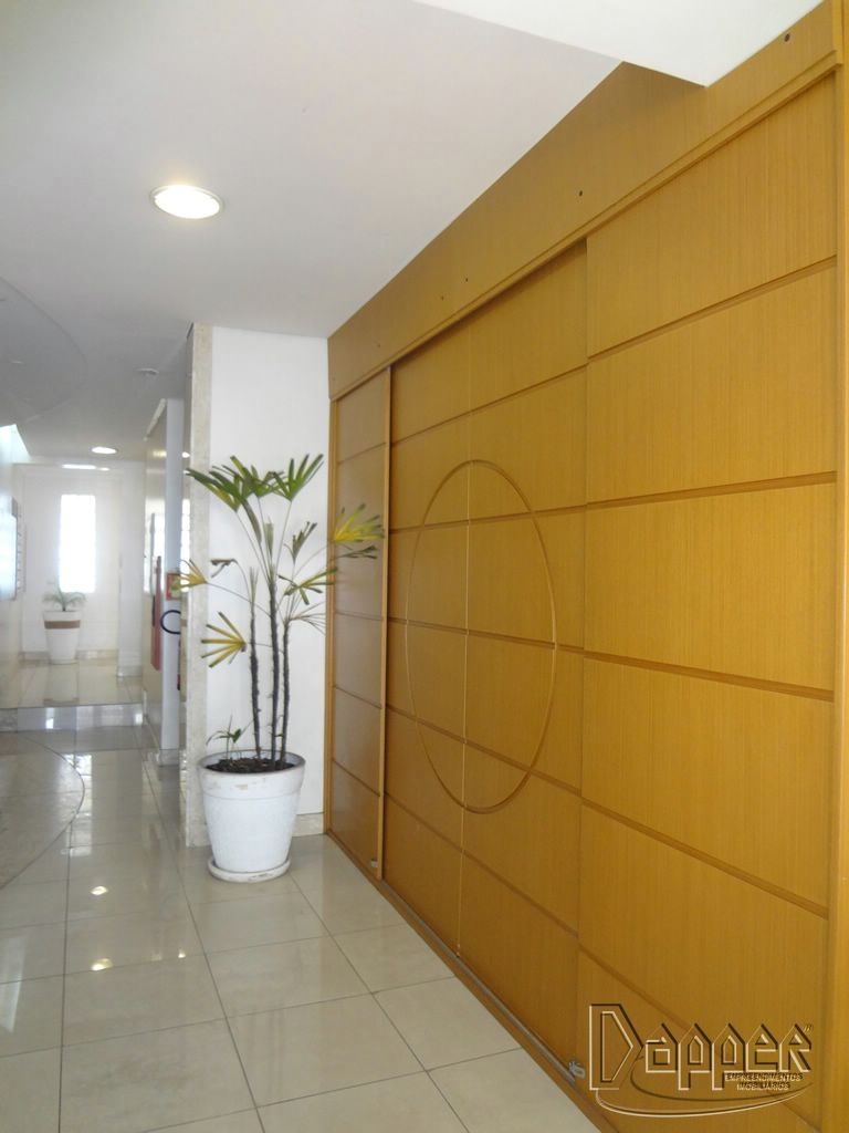 Apartamento à venda com 3 quartos, 114m² - Foto 12