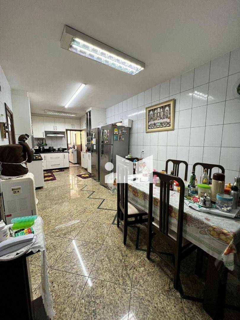 Apartamento à venda e aluguel com 4 quartos, 330m² - Foto 19