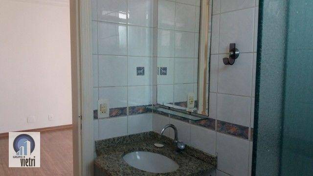 Apartamento à venda com 2 quartos, 64m² - Foto 9