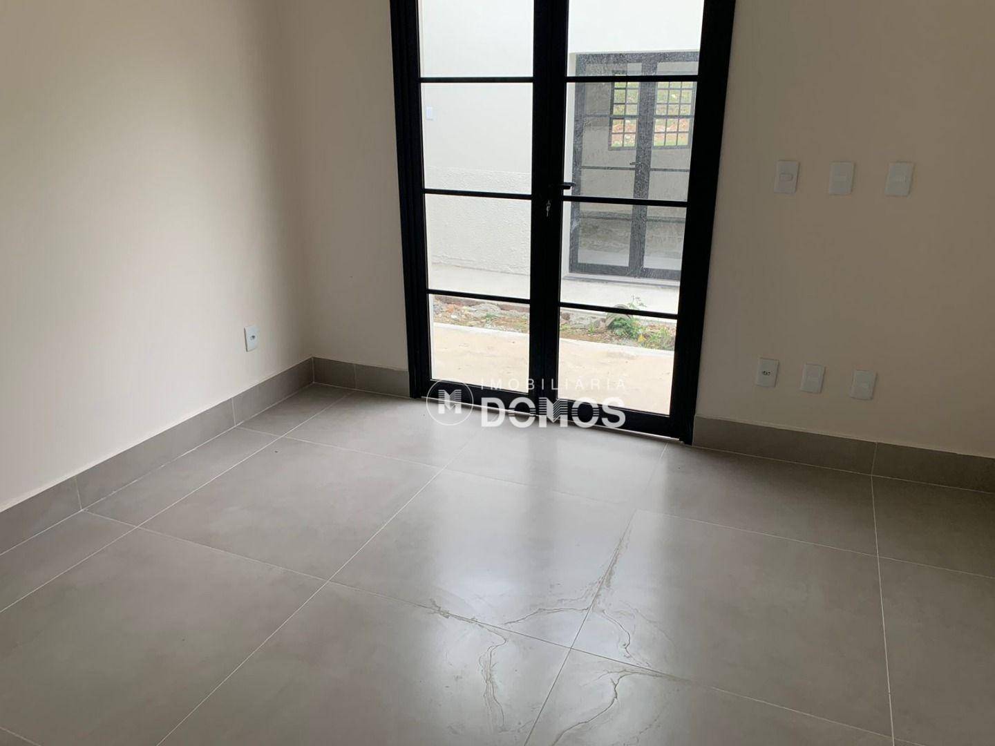 Casa à venda com 3 quartos, 400m² - Foto 8