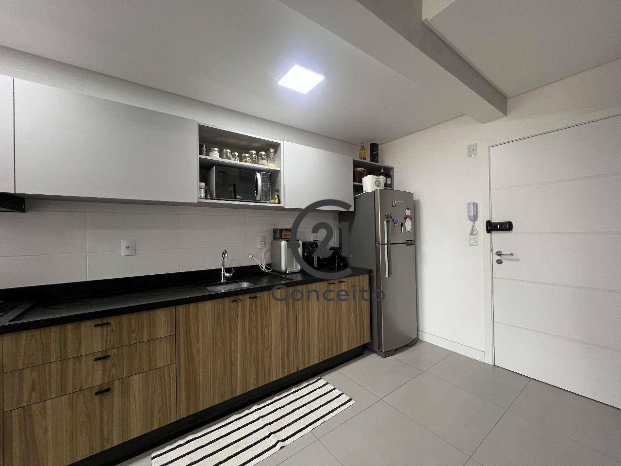 Apartamento à venda com 2 quartos, 63m² - Foto 4