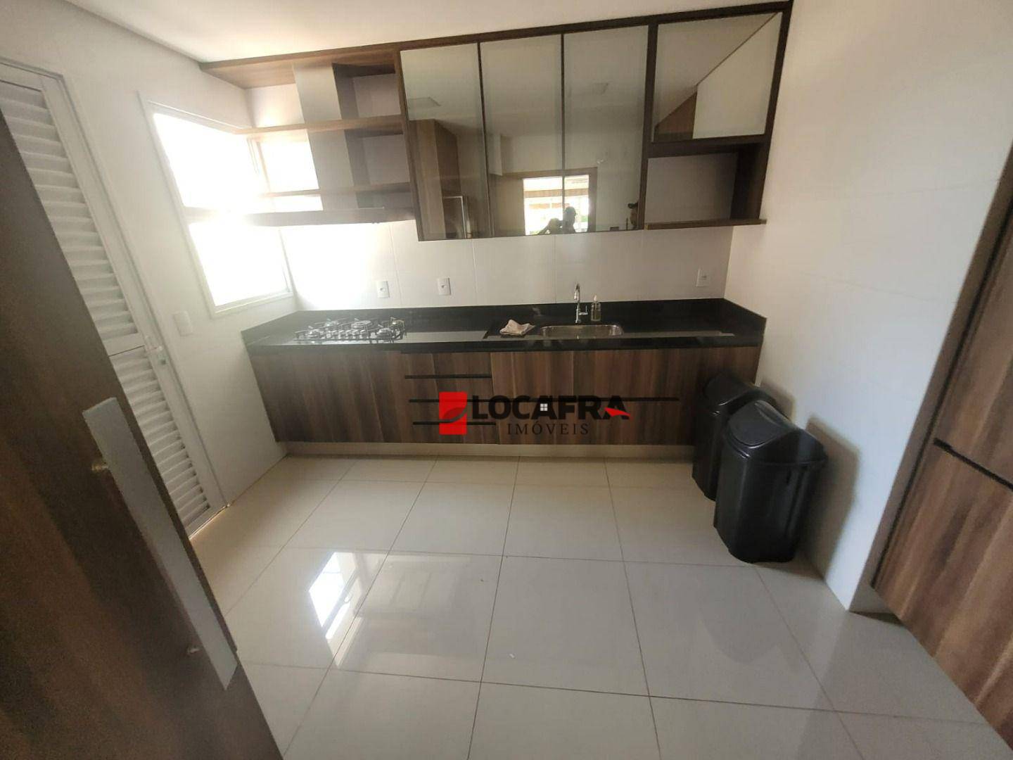 Apartamento à venda com 3 quartos, 245m² - Foto 15