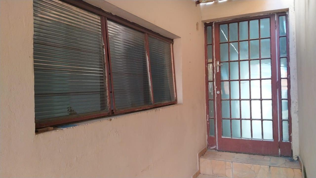 Casa à venda com 5 quartos, 200m² - Foto 34