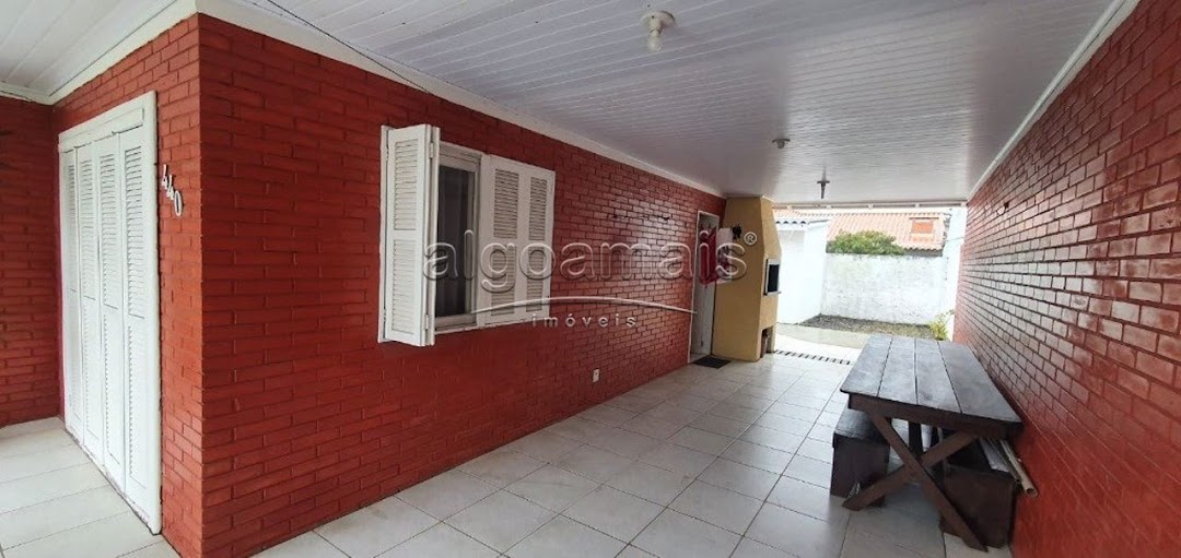 Casa à venda com 3 quartos, 109m² - Foto 2