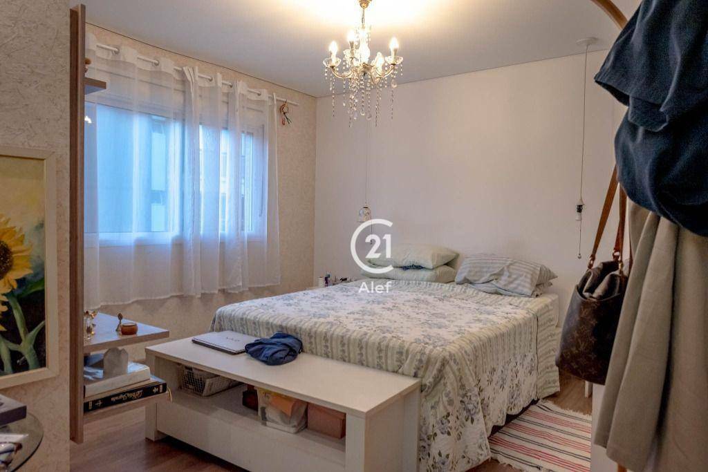 Apartamento à venda com 4 quartos, 168m² - Foto 15