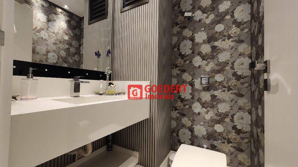 Apartamento para alugar com 3 quartos, 168m² - Foto 12