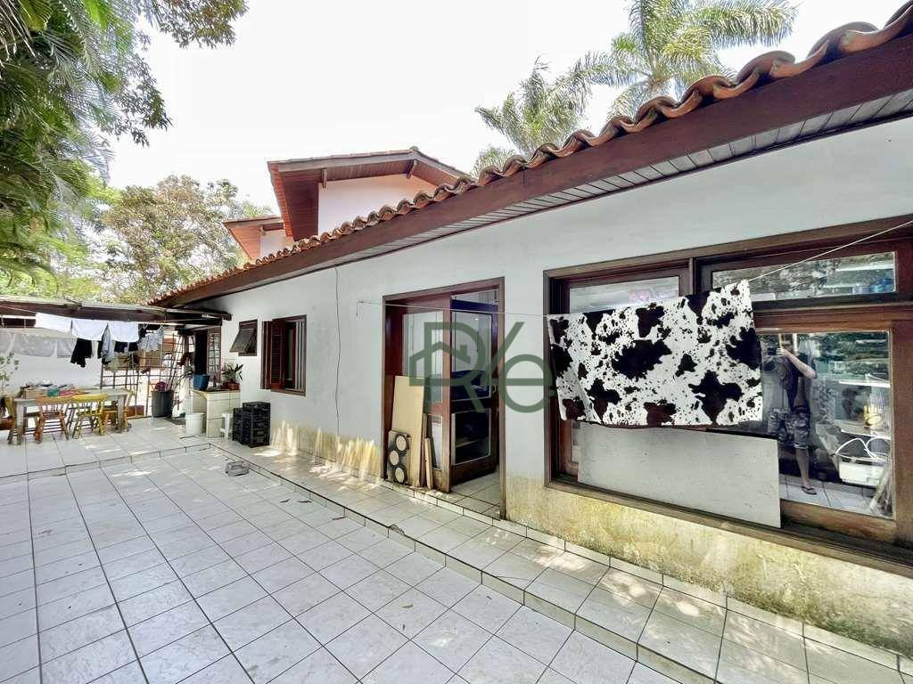 Casa de Condomínio à venda com 6 quartos, 641m² - Foto 57