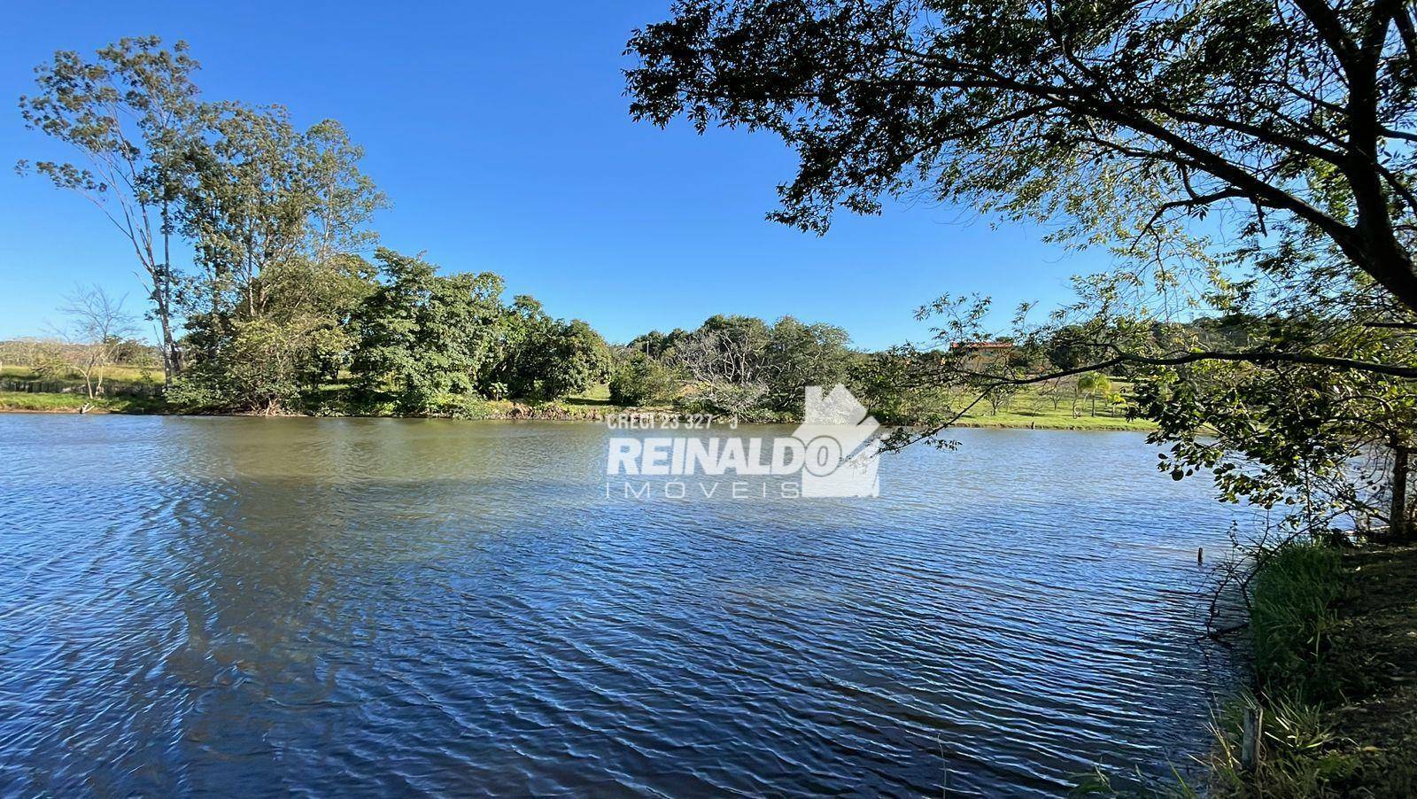 Sítio à venda com 2 quartos, 800m² - Foto 2