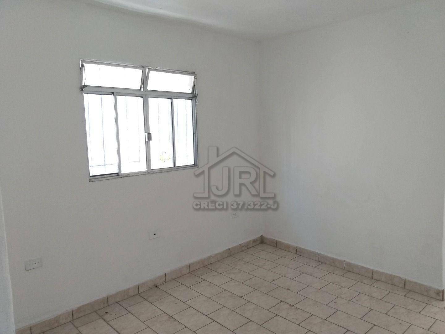 Casa para alugar com 1 quarto, 36m² - Foto 3