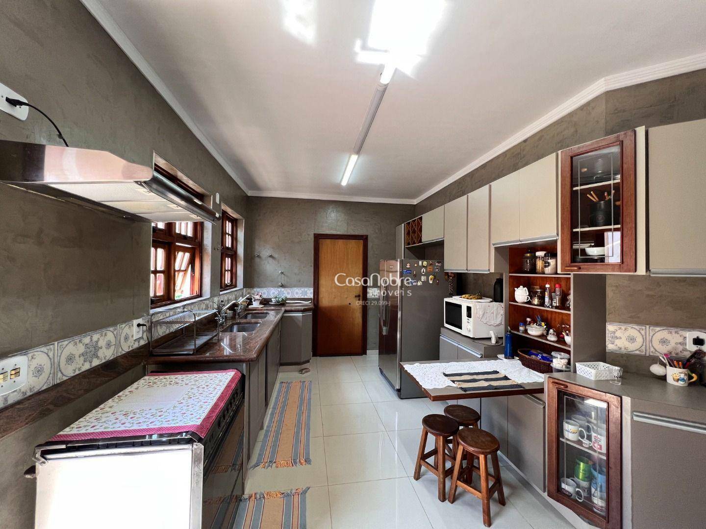 Casa de Condomínio à venda com 4 quartos, 600m² - Foto 20