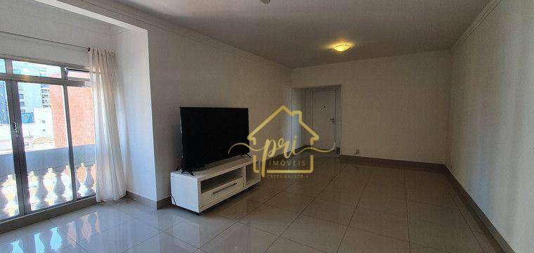 Apartamento à venda com 3 quartos, 140m² - Foto 1