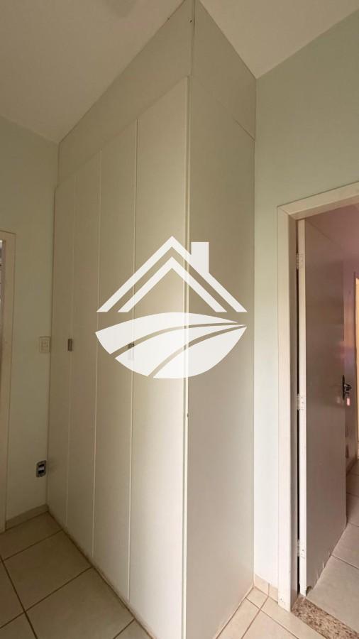 Casa à venda com 3 quartos, 500m² - Foto 7