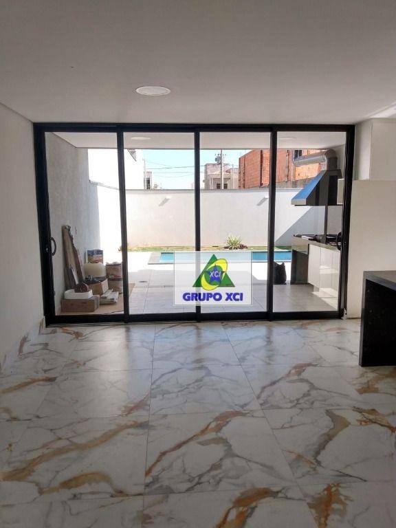 Casa à venda com 3 quartos, 180m² - Foto 4