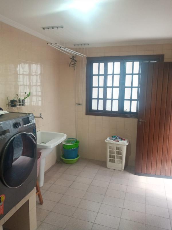 Apartamento à venda com 2 quartos, 60m² - Foto 15