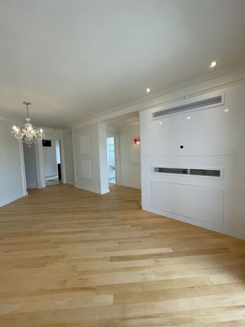 Apartamento à venda com 3 quartos, 115m² - Foto 7