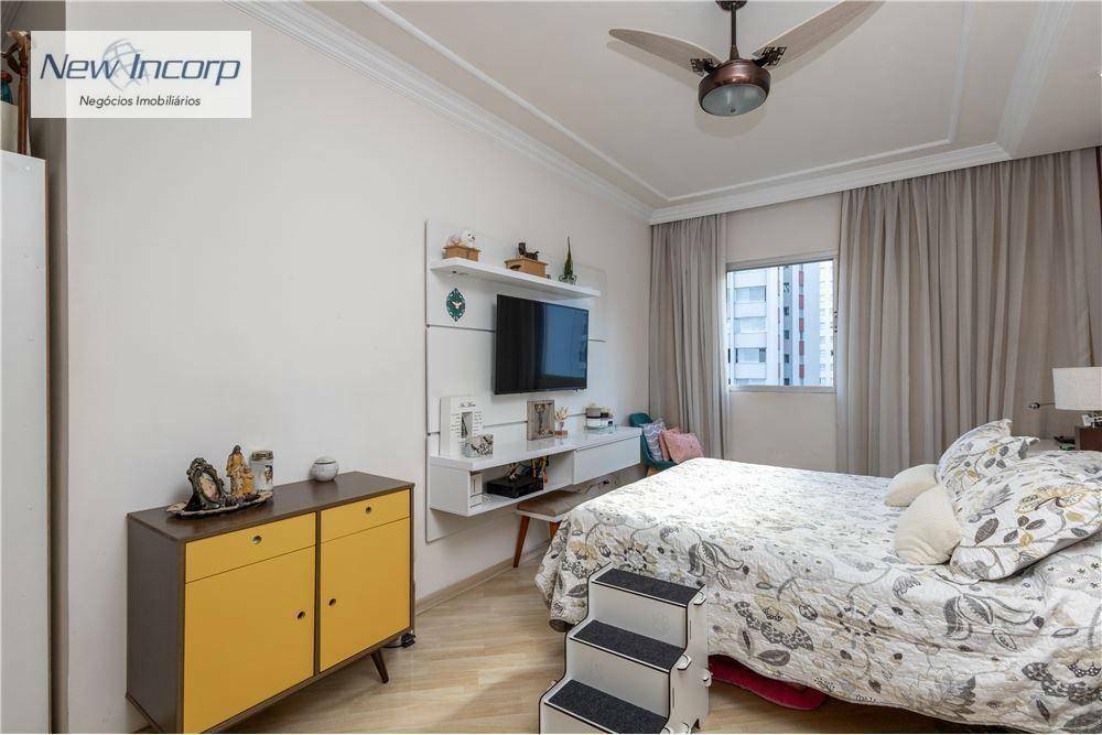 Apartamento à venda com 3 quartos, 208m² - Foto 25