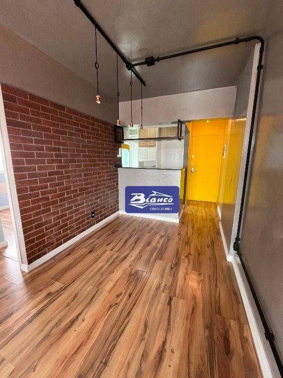 Apartamento para alugar com 2 quartos, 51m² - Foto 7