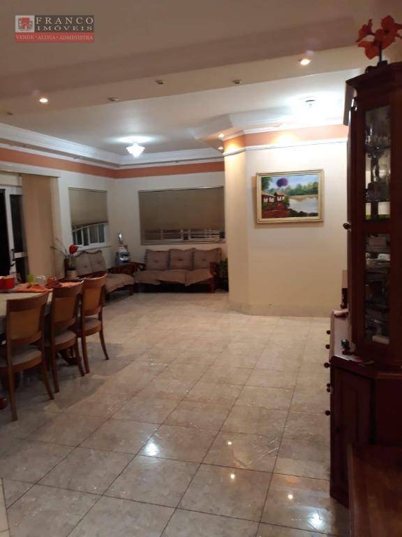 Casa de Condomínio à venda com 3 quartos, 300m² - Foto 3