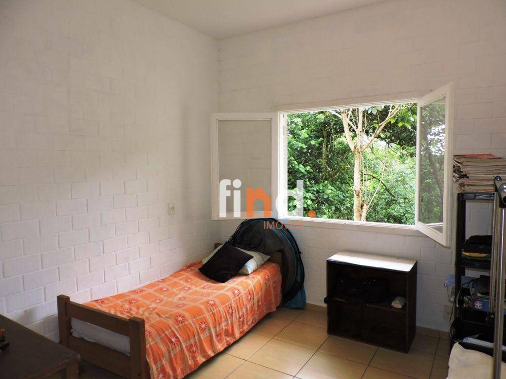 Casa de Condomínio à venda com 4 quartos, 205m² - Foto 16