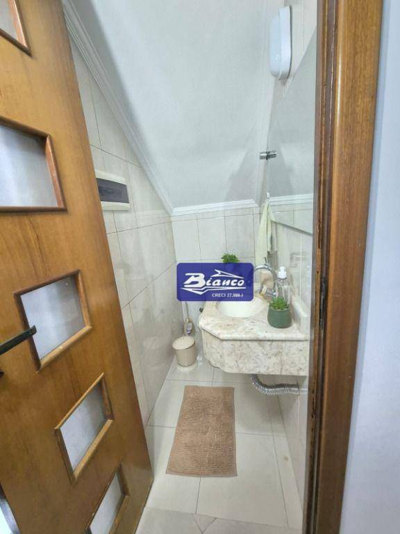 Sobrado à venda com 3 quartos, 97m² - Foto 4