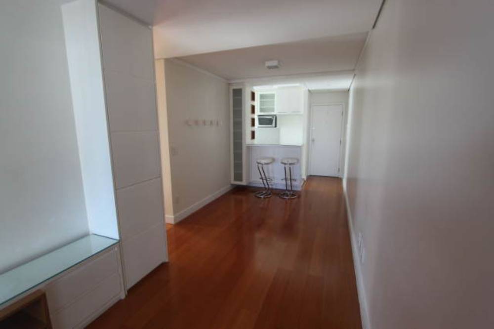 Apartamento para alugar com 2 quartos, 67m² - Foto 3