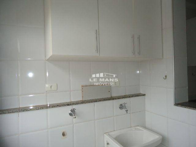 Apartamento à venda com 2 quartos, 77m² - Foto 25