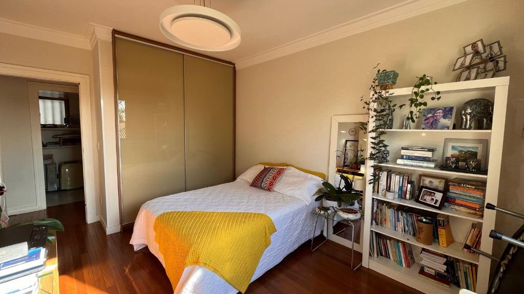 Apartamento à venda com 3 quartos, 208m² - Foto 17