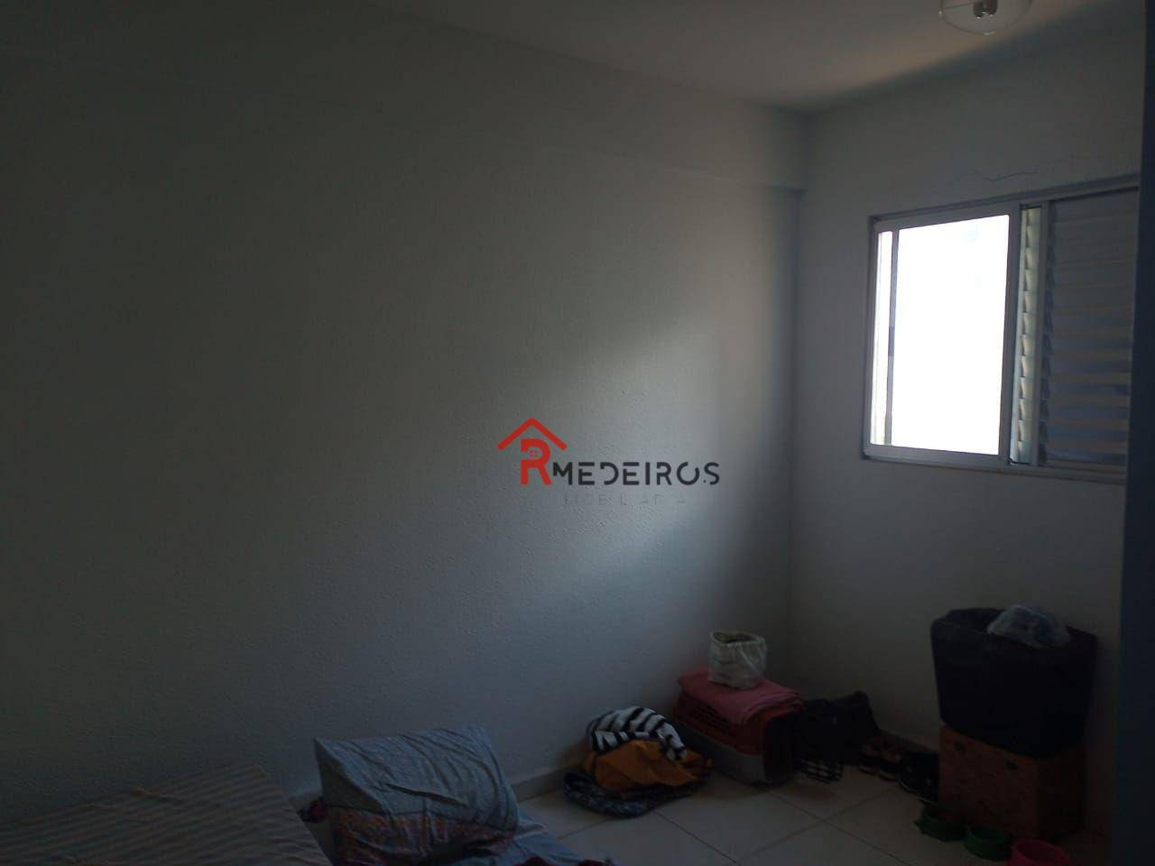 Apartamento à venda com 2 quartos, 75m² - Foto 12