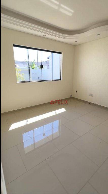 Casa à venda com 3 quartos, 229m² - Foto 12