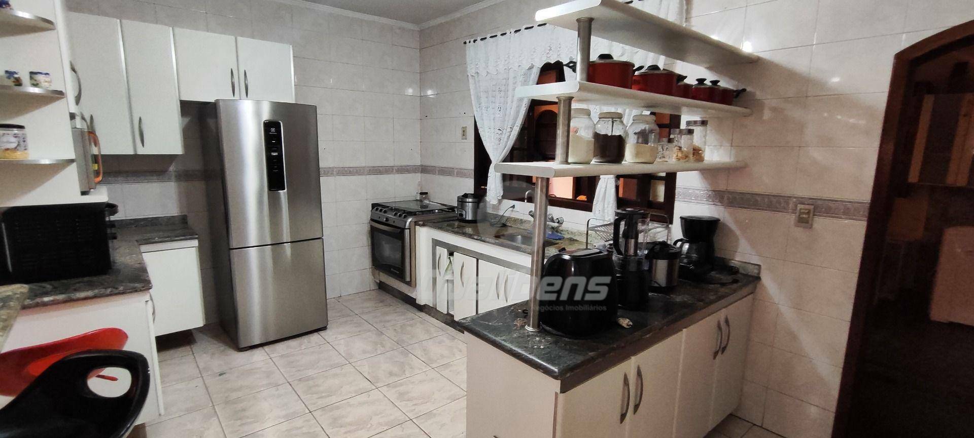 Sobrado à venda com 3 quartos, 370m² - Foto 7