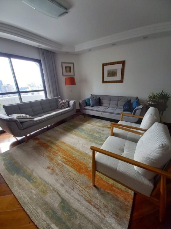 Apartamento à venda com 3 quartos, 198m² - Foto 1