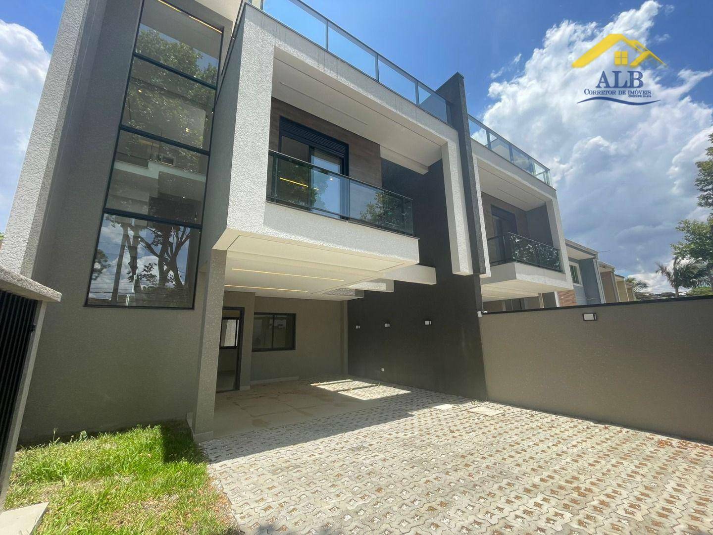 Sobrado à venda com 3 quartos, 225m² - Foto 1