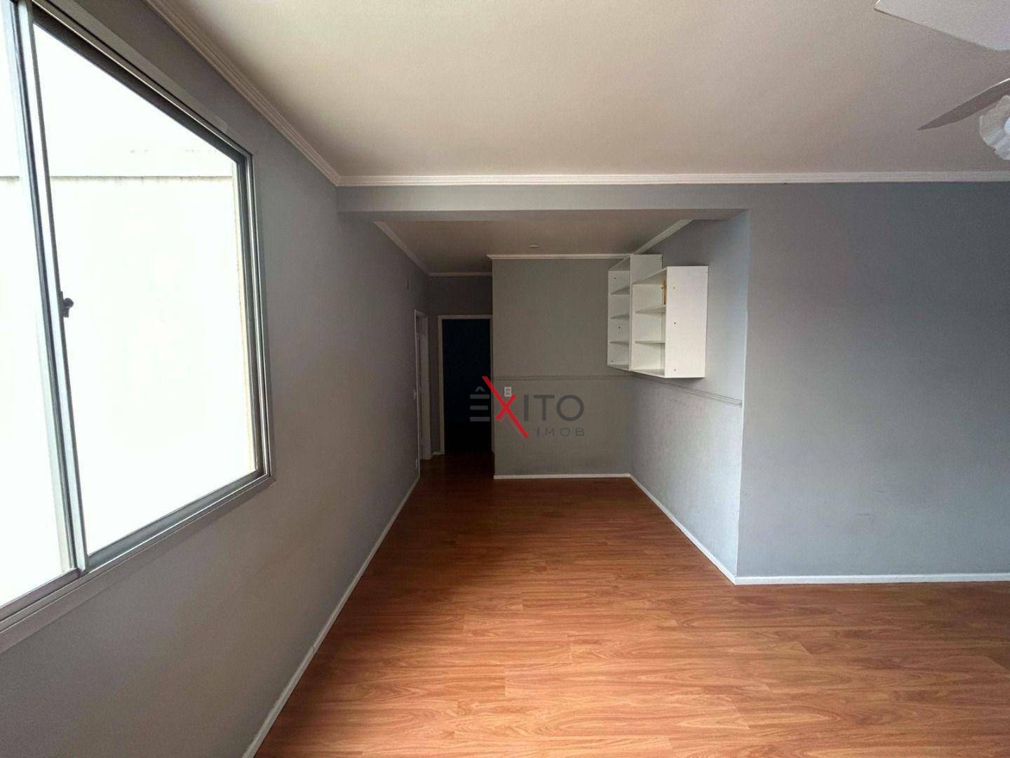 Apartamento à venda com 2 quartos, 77m² - Foto 6